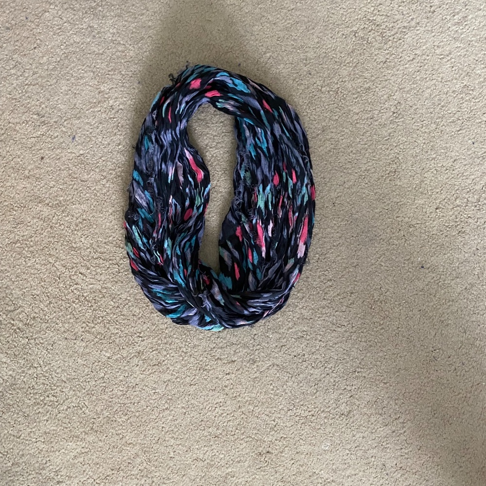American Eagle scarf blue, pink and navy